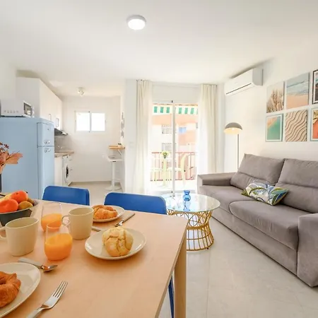 Апартаменти Burgos 2 Terrace, Pool, Parking By 10tosea